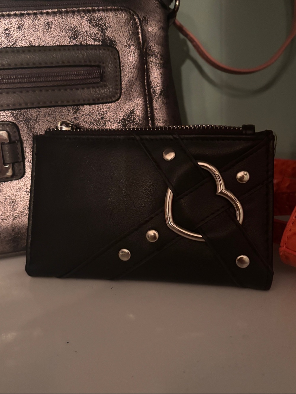 Heart Buckle Womens Zip Wallet in Black - Like New